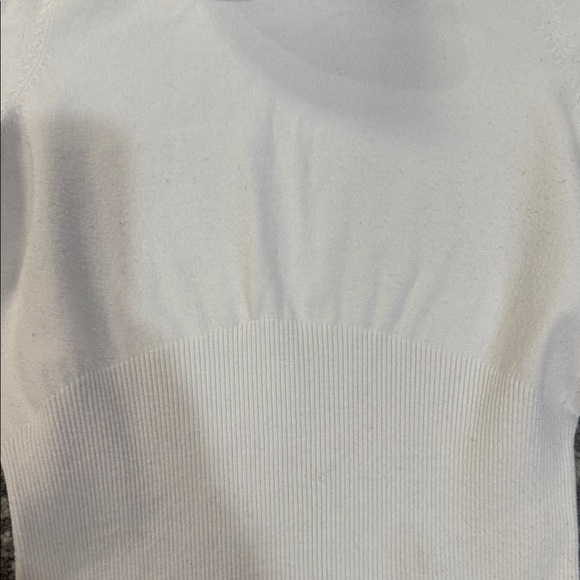 White House Black Market White Turtleneck Sweater - Picture 3 of 3